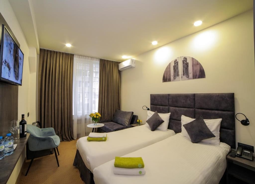 rooms-family-interconnected