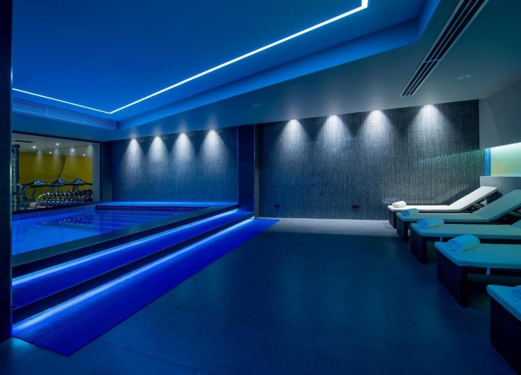 pools-indoor-pool