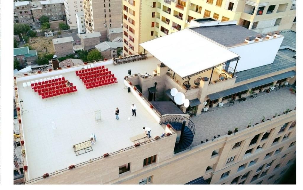 general-main-building