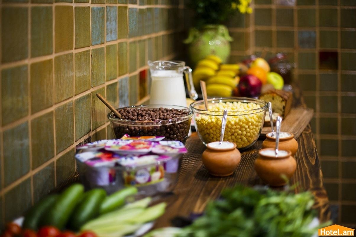 restaurants-charles-terrace-restaurant