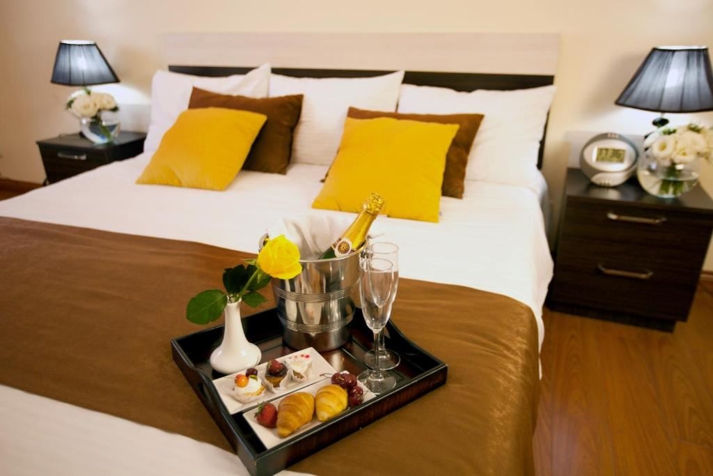 rooms-one-bedroom-suite