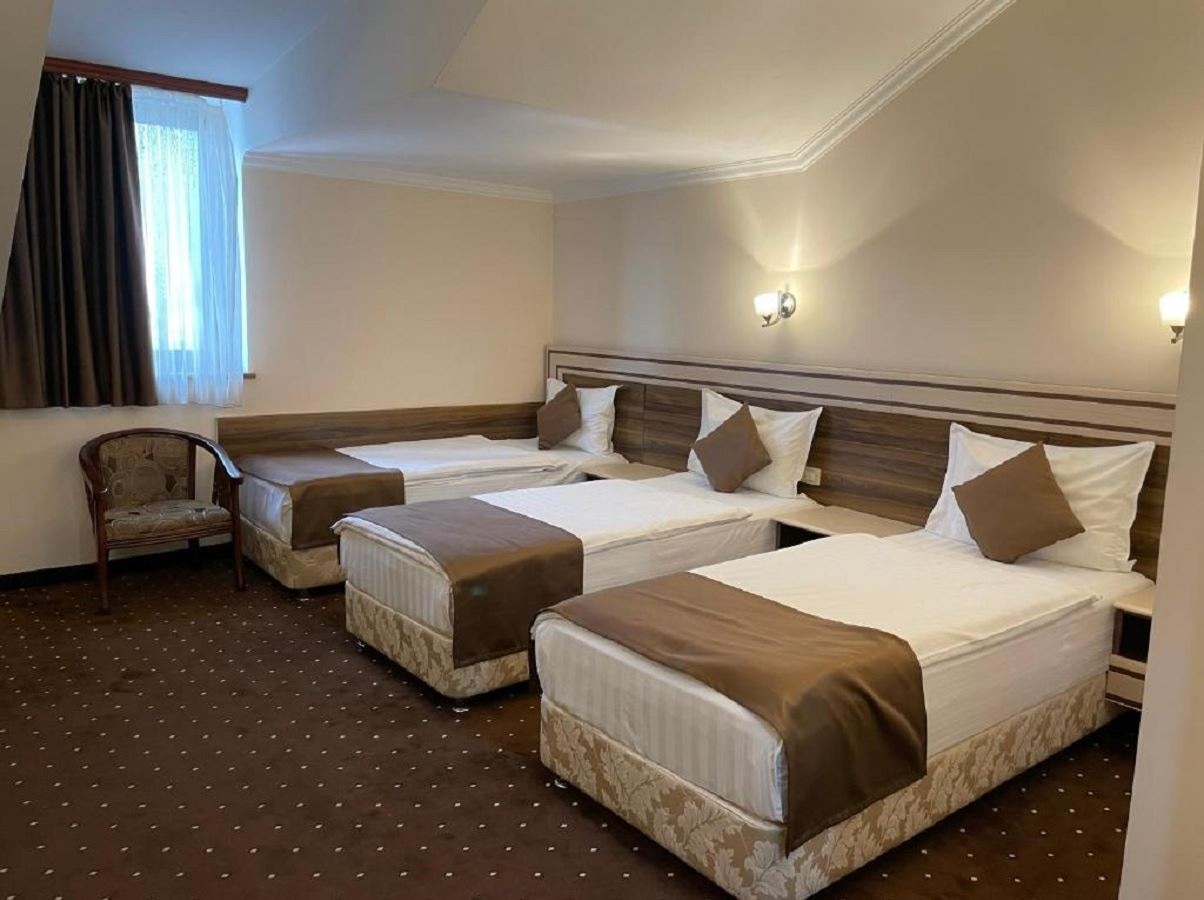 rooms-standard-triple