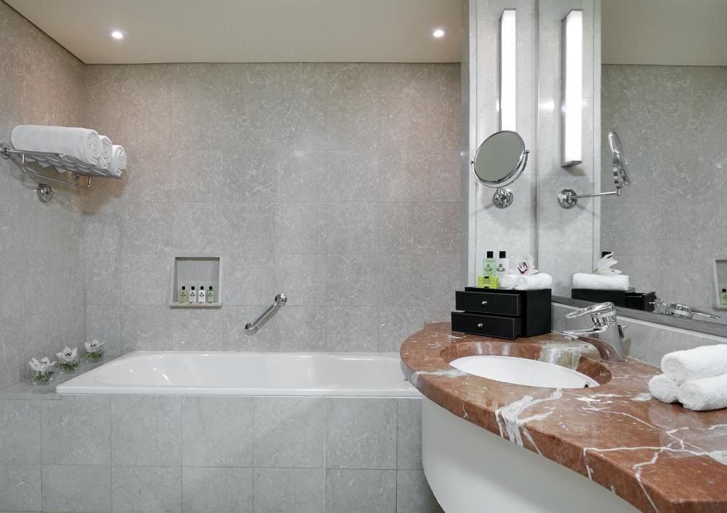 rooms-deluxe-sea-view