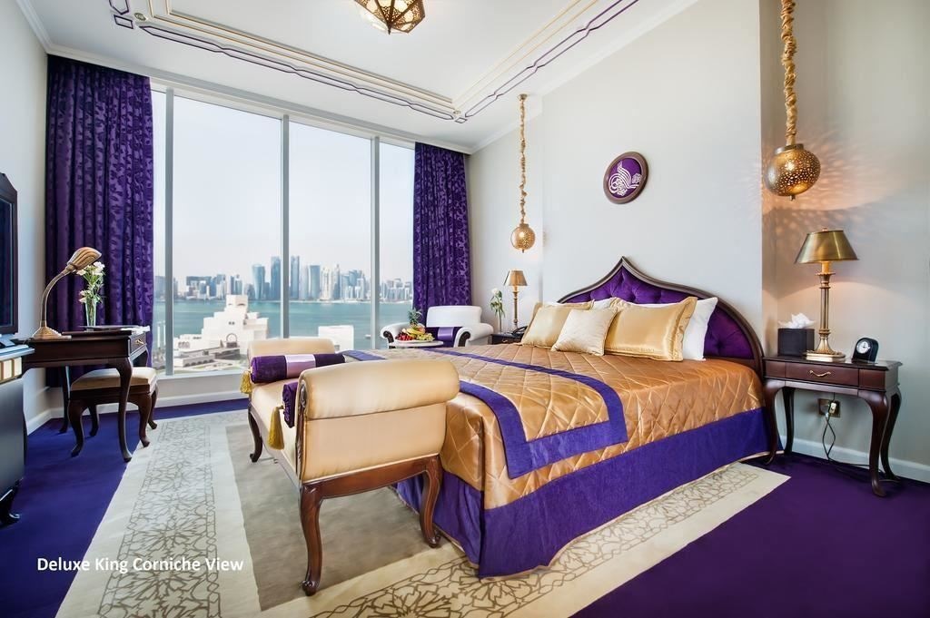 rooms-deluxe-room-corniche-view