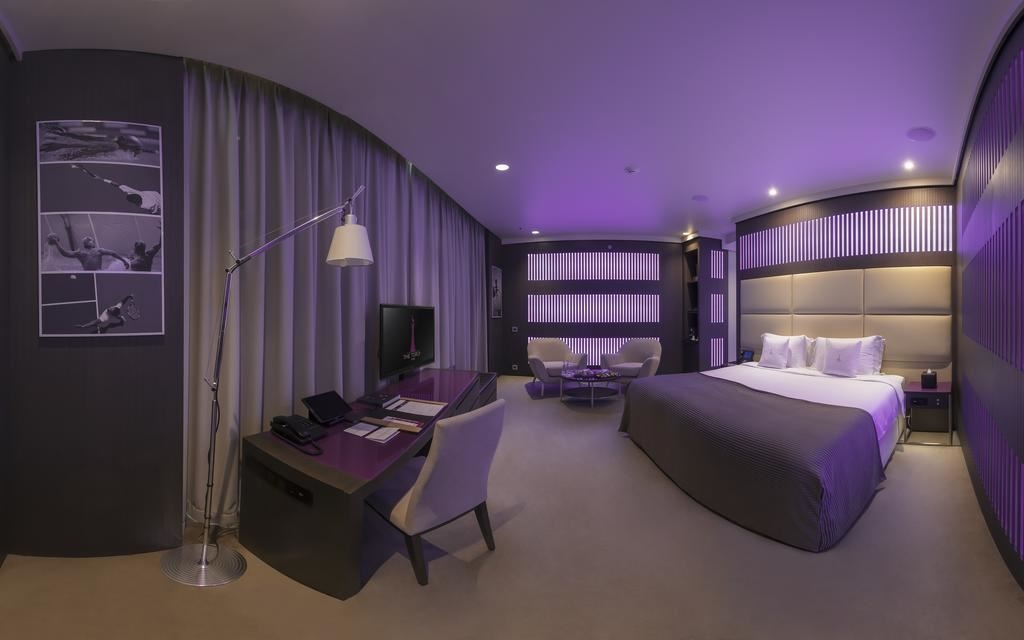 rooms-deluxe-room