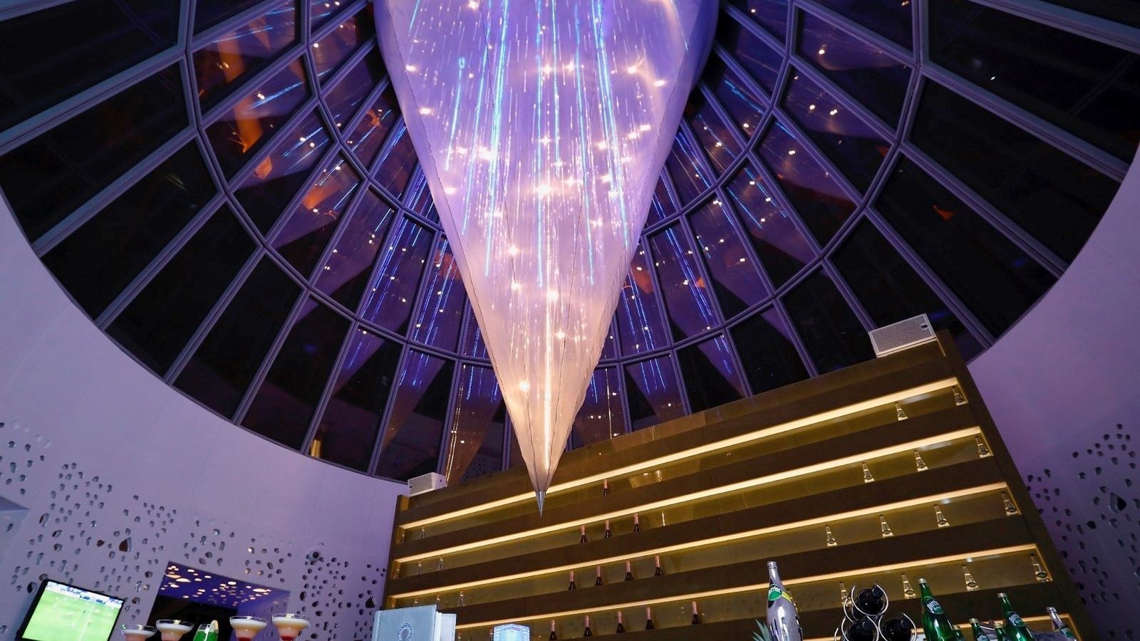 restaurants-sky-lounge