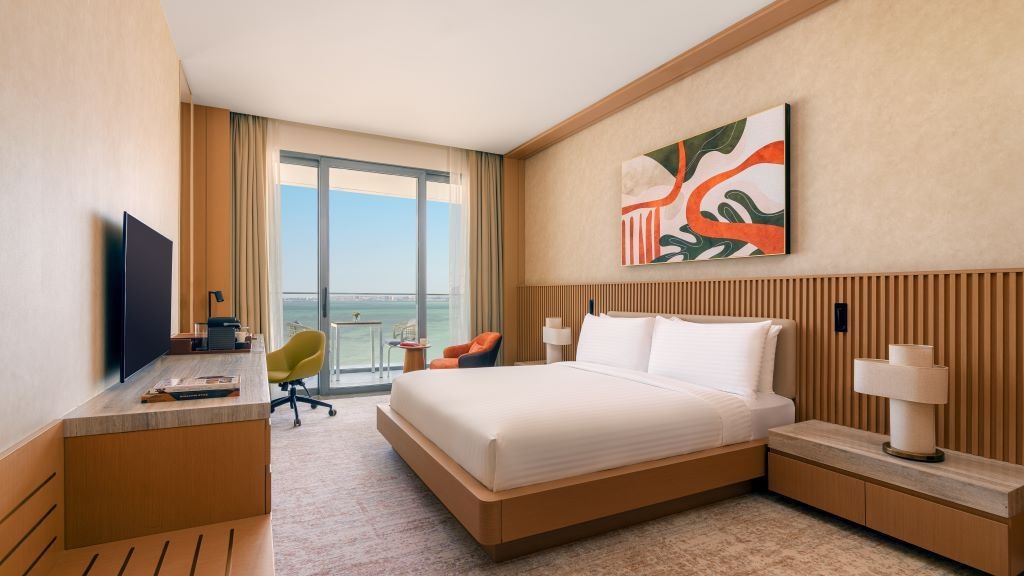 rooms-deluxe-room-sea-view-with-meryal-waterpark-access