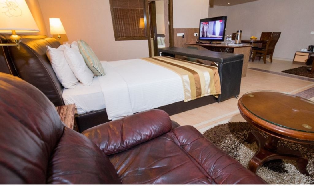 rooms-executive-suite