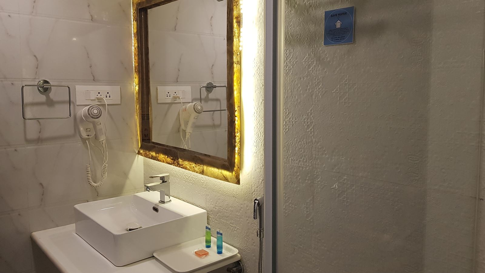 rooms-deluxe-executive