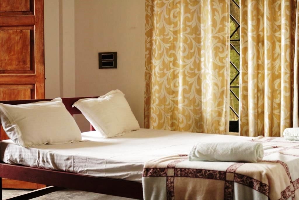 rooms-deluxe-ac-cottage