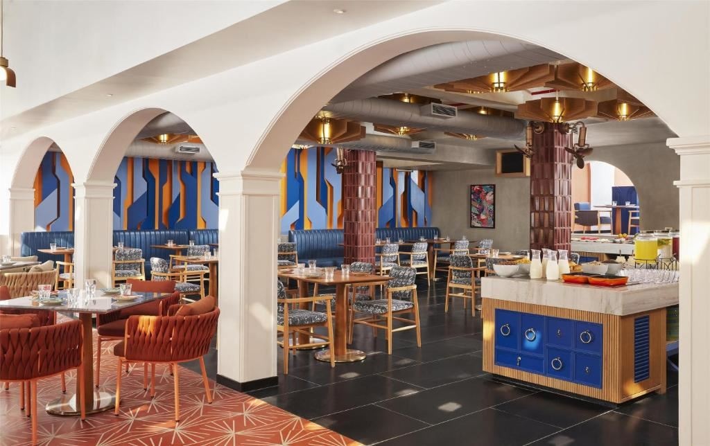 restaurants-restaurants