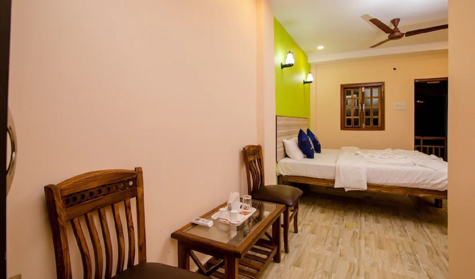 rooms-deluxe-ac-cottage