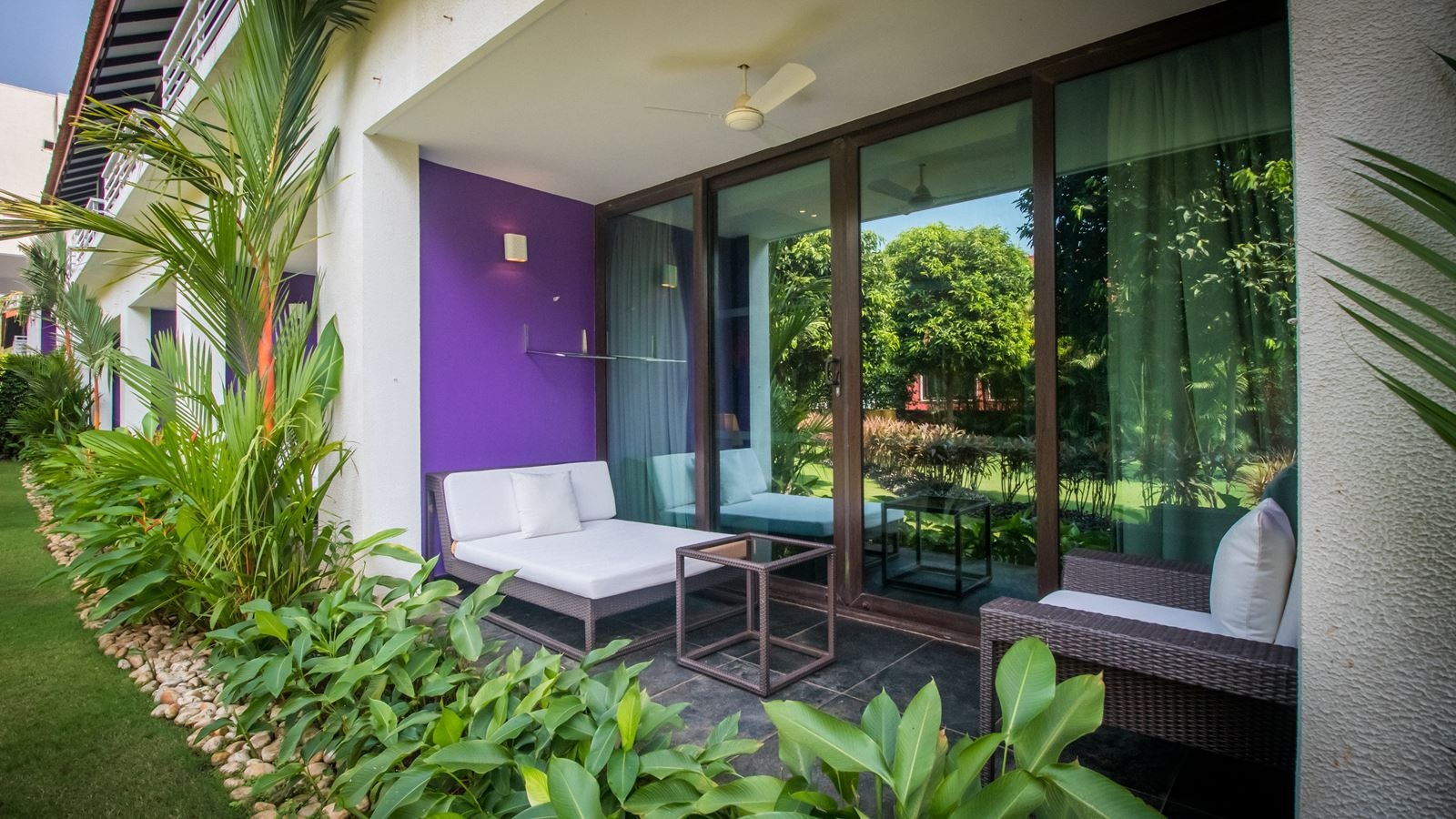 rooms-superior-garden-view