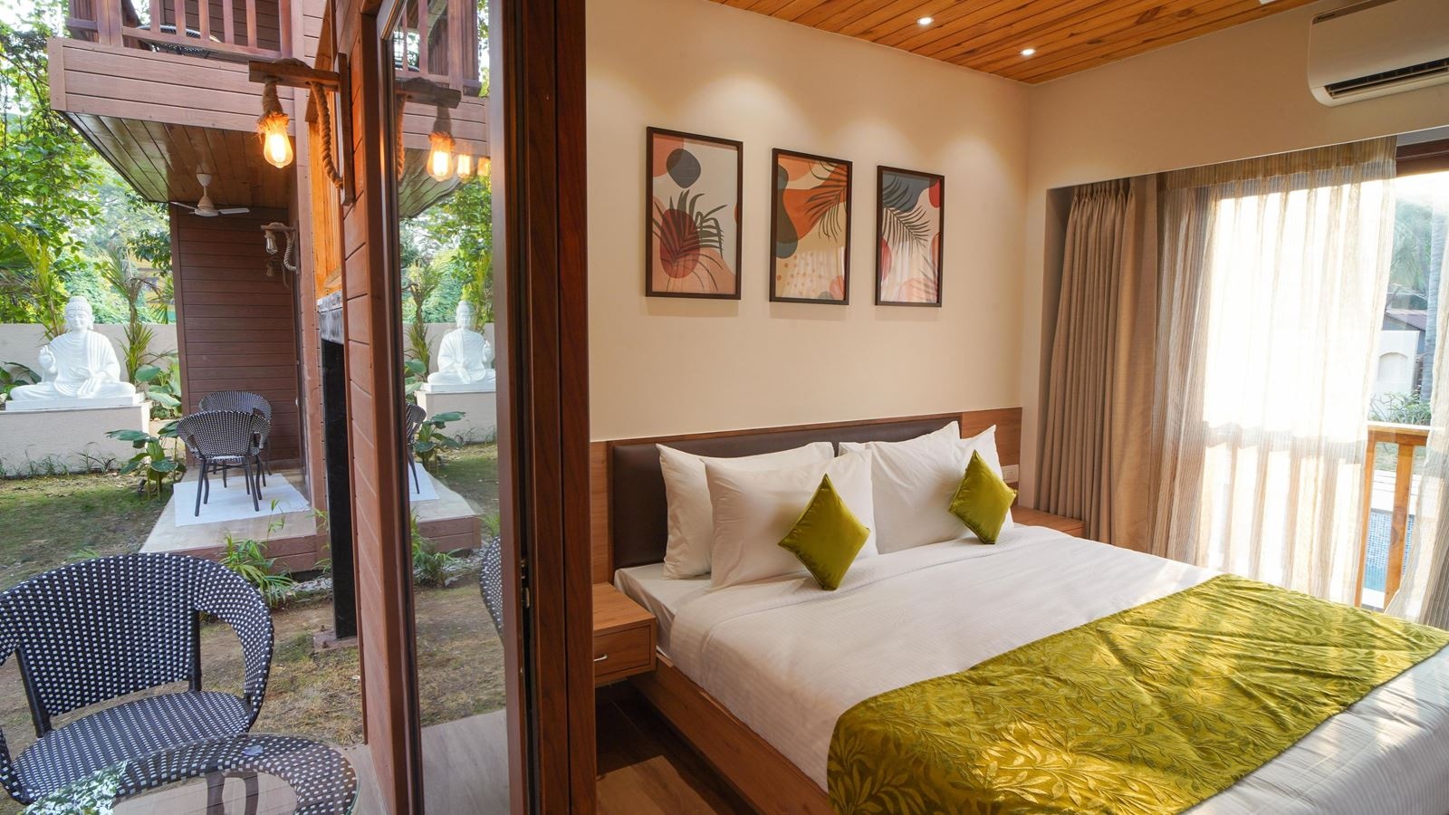 rooms-pool-facing-cottage