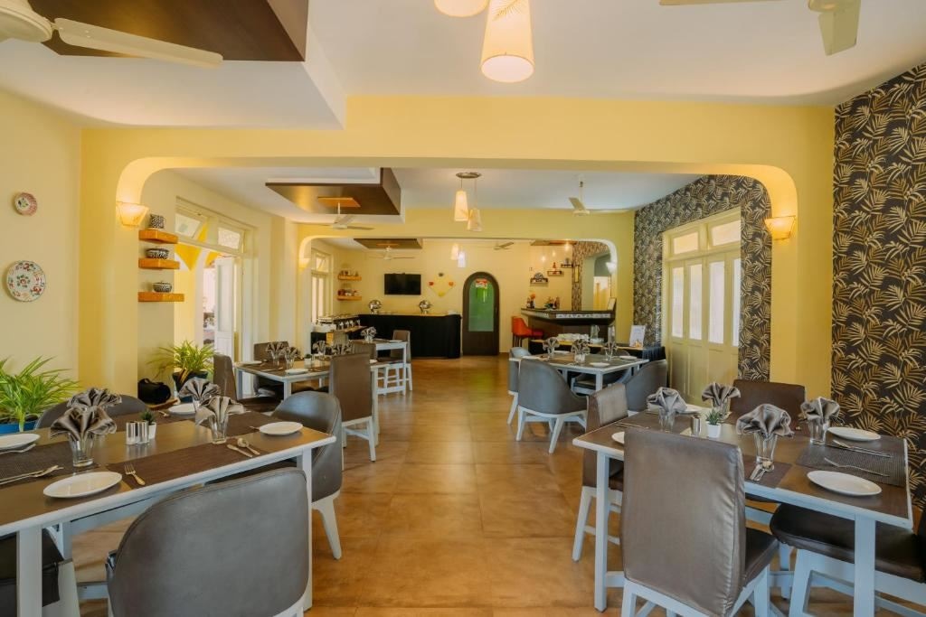 restaurants-restaurants