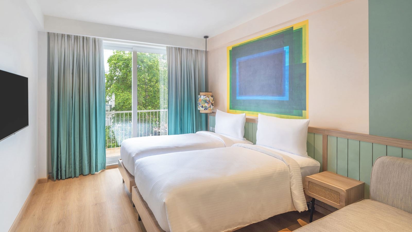 rooms-standard-queen-room-with-balcony