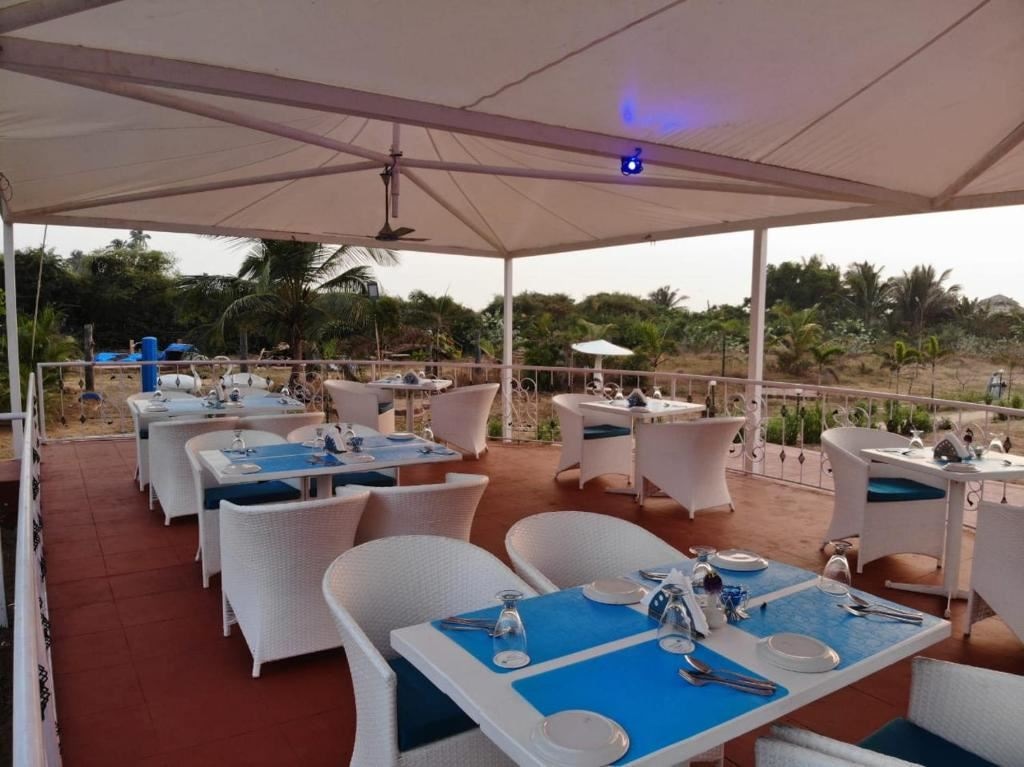 restaurants-restaurants