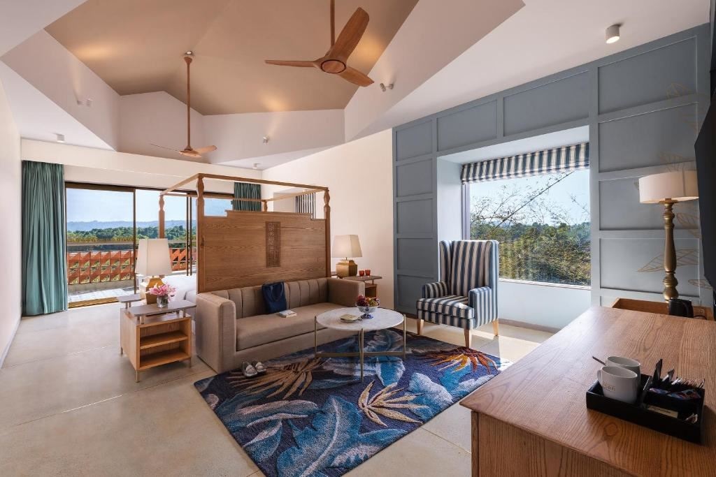 rooms-deluxe-room-with-balcony