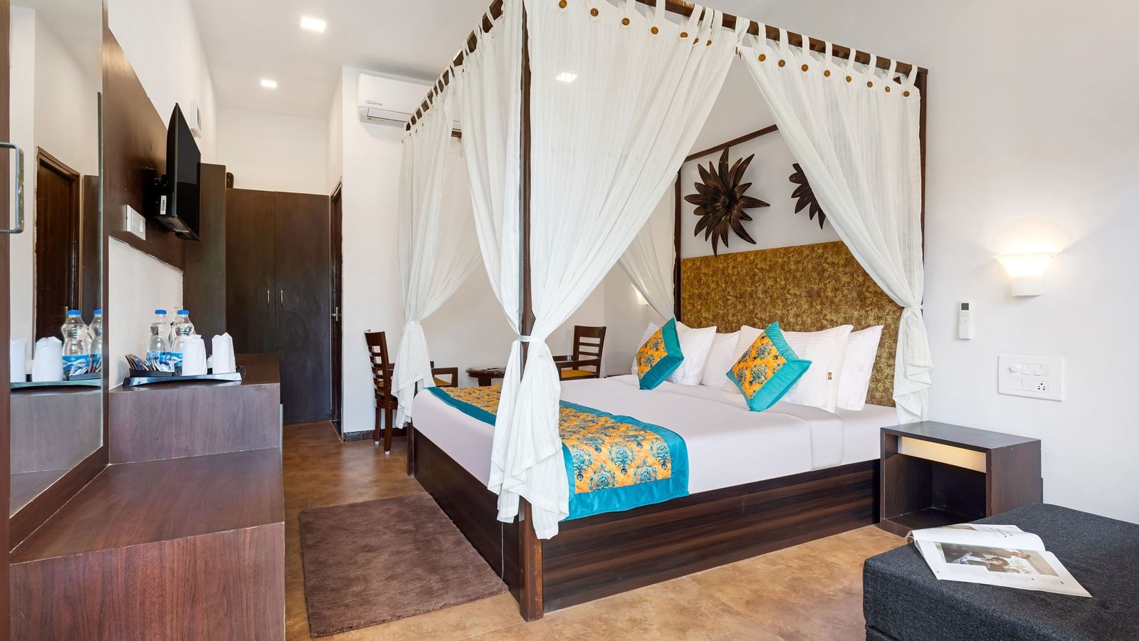 rooms-pool-view-cottage