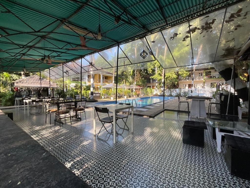 restaurants-restaurants