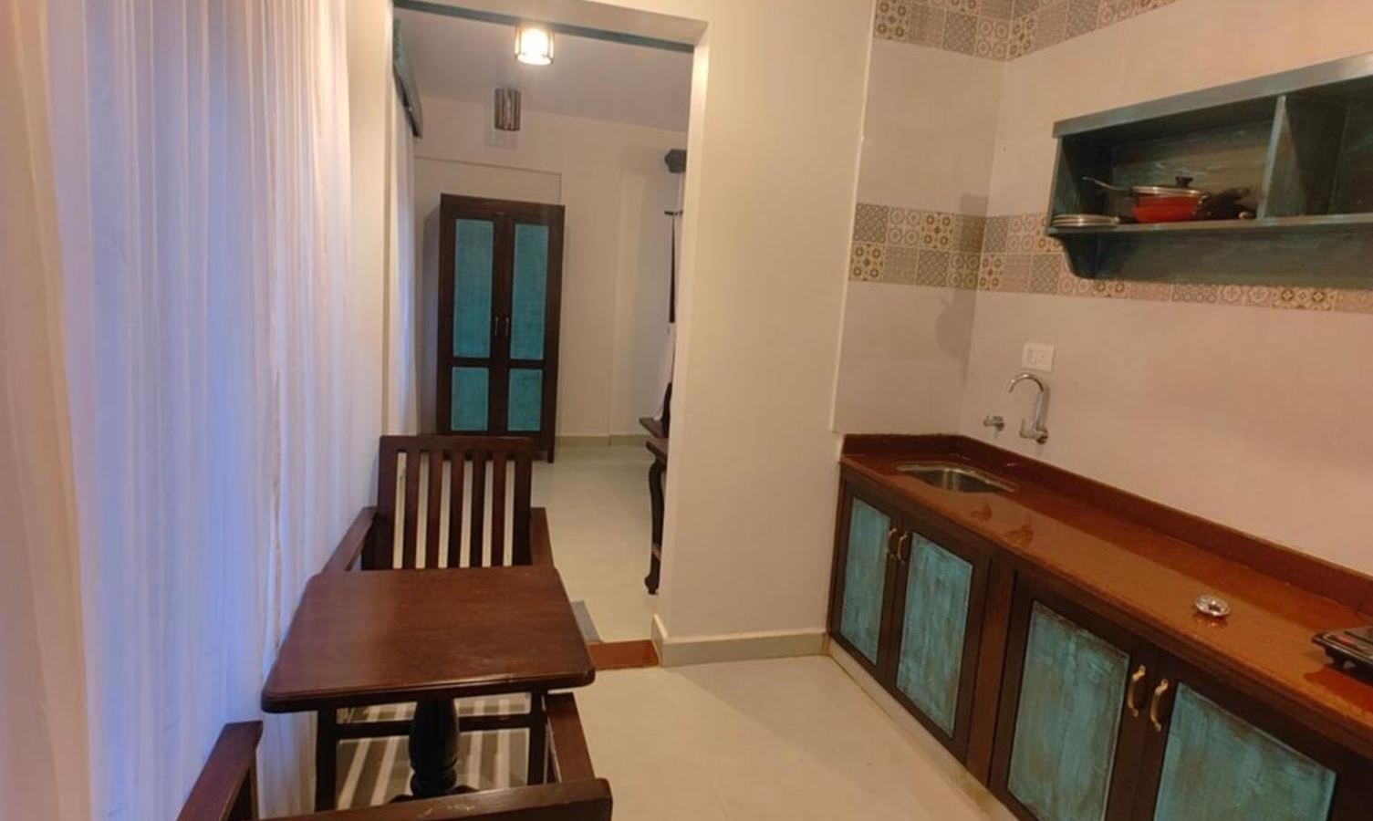 rooms-suite-with-kitchen