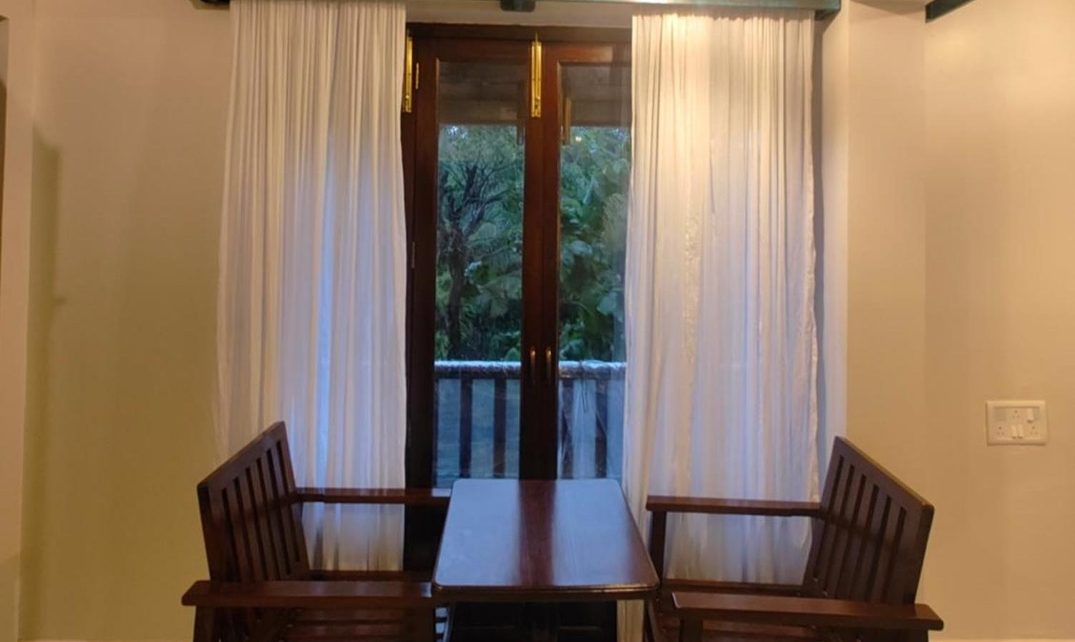 rooms-suite-with-kitchen