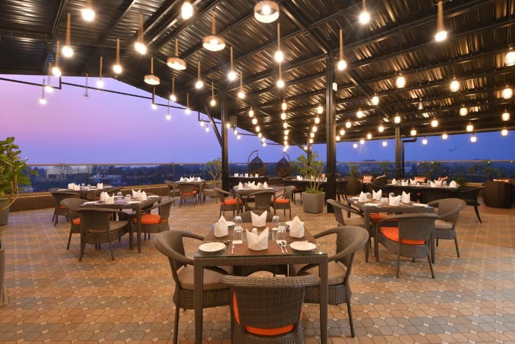 restaurants-restaurants