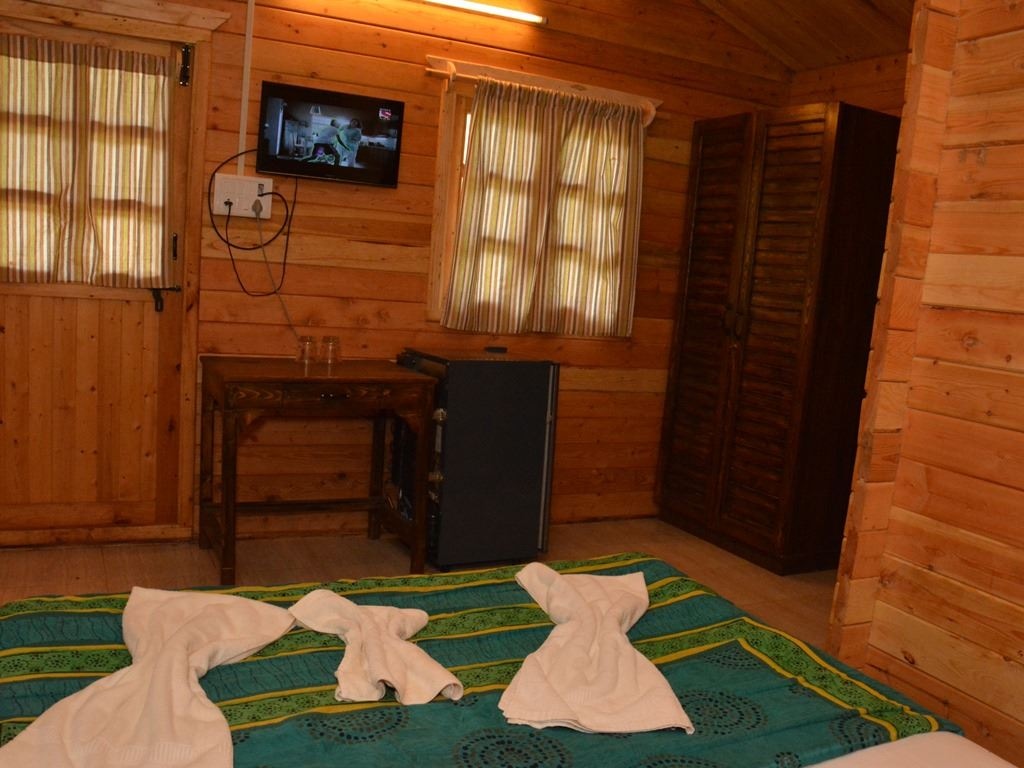 rooms-super-deluxe-room