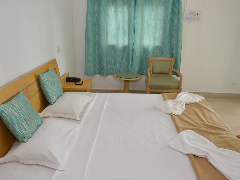 rooms-super-deluxe-room