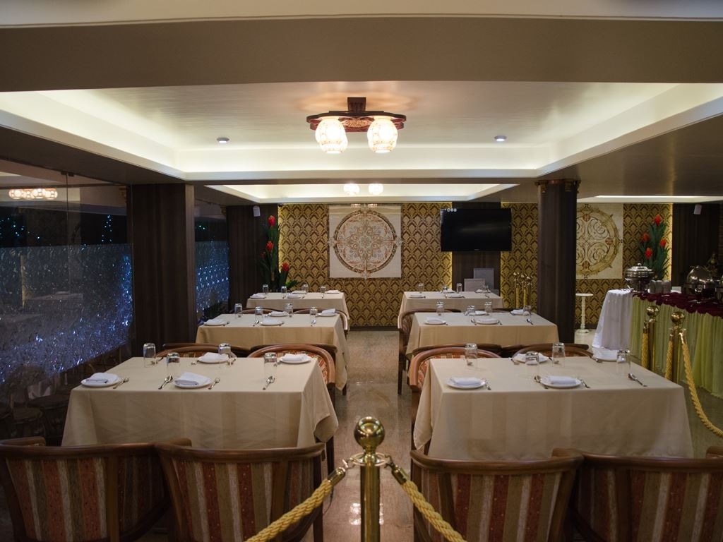 restaurants-sun-dial