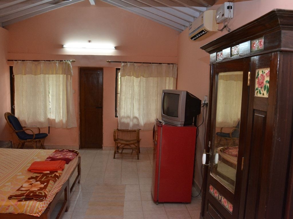 rooms-standard-ac-room