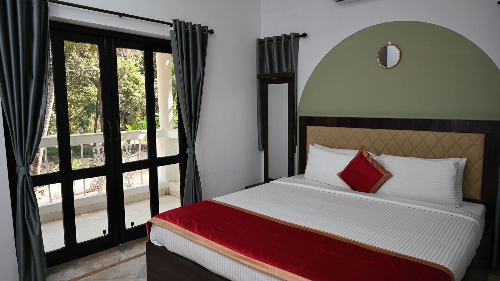 rooms-3-bedroom-deluxe-villa