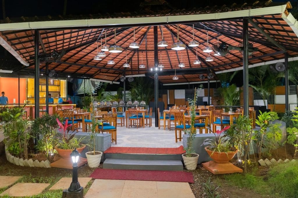 restaurants-restaurants