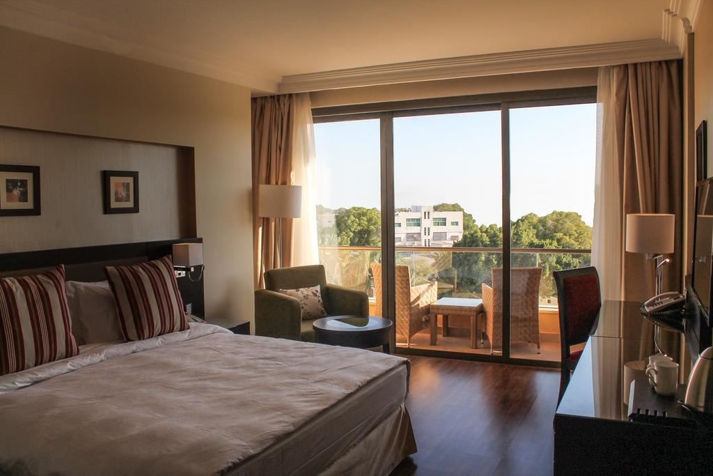 rooms-executive-suite