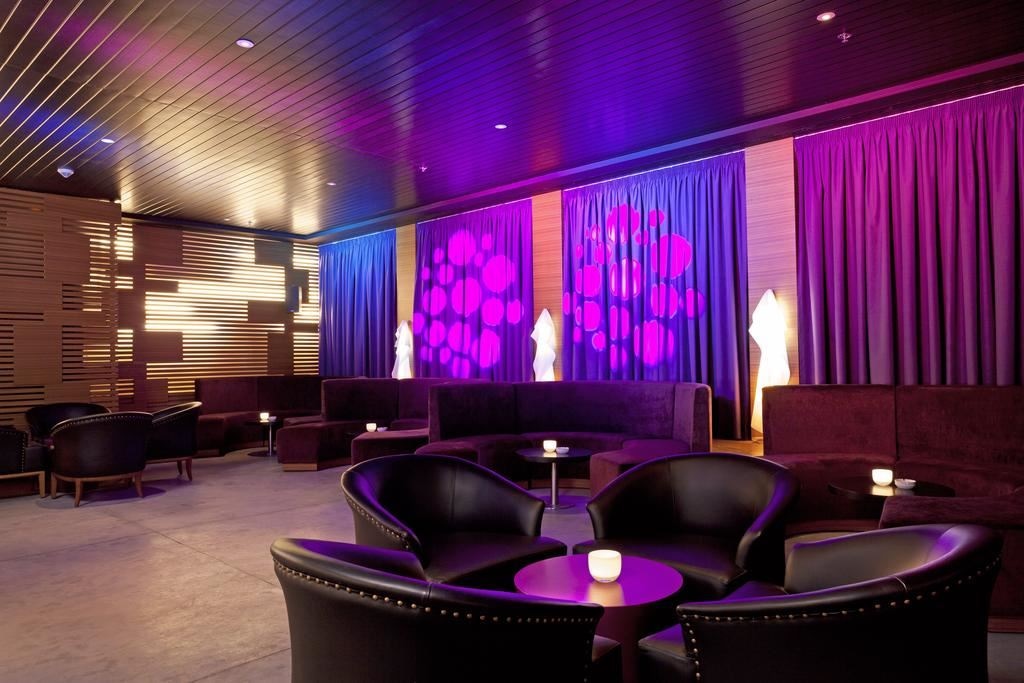 bars-the-black-pearl