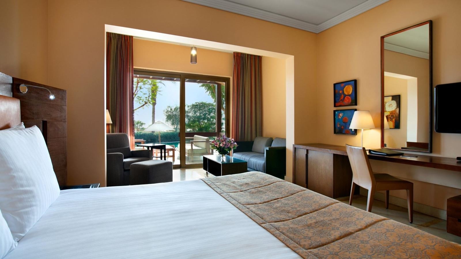 rooms-ishtar-deluxe-room