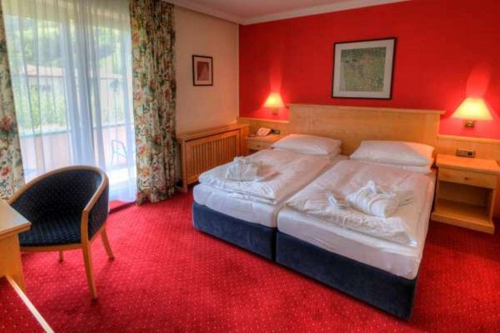 rooms-double-classic-room-with-balcony-or-terrace