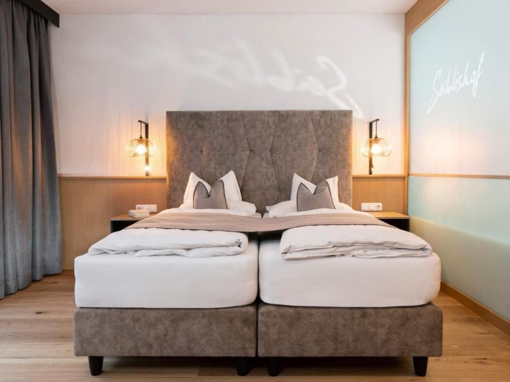 rooms-superior-double-room