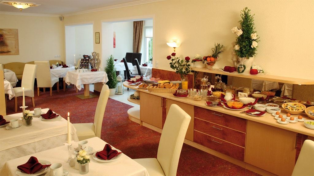 restaurants-restaurant