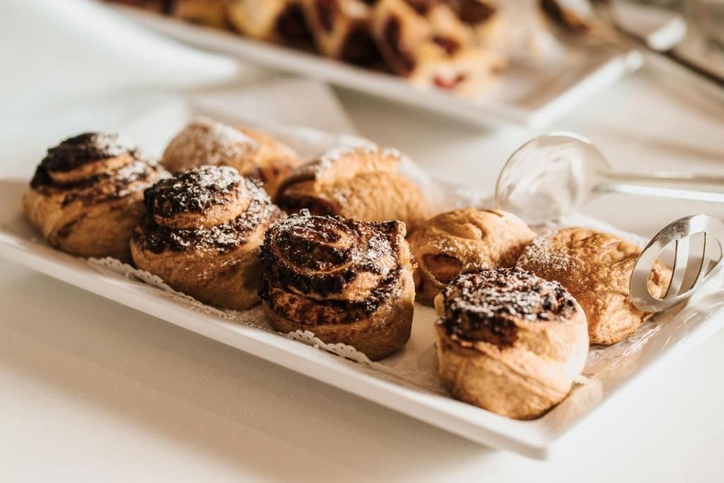 restaurants-breakfast-room