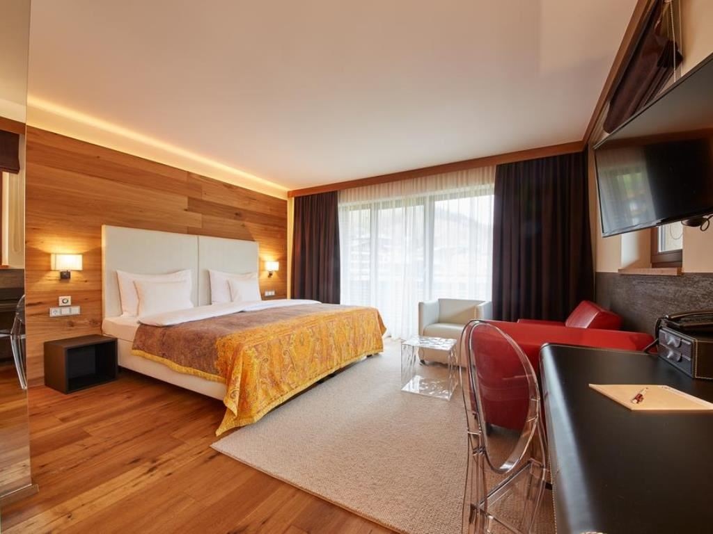 rooms-superior-junior-suite