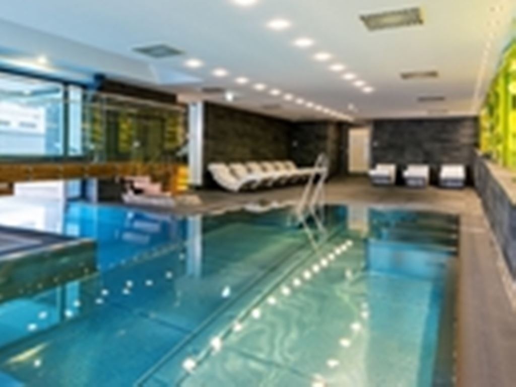 pools-indoor-pool