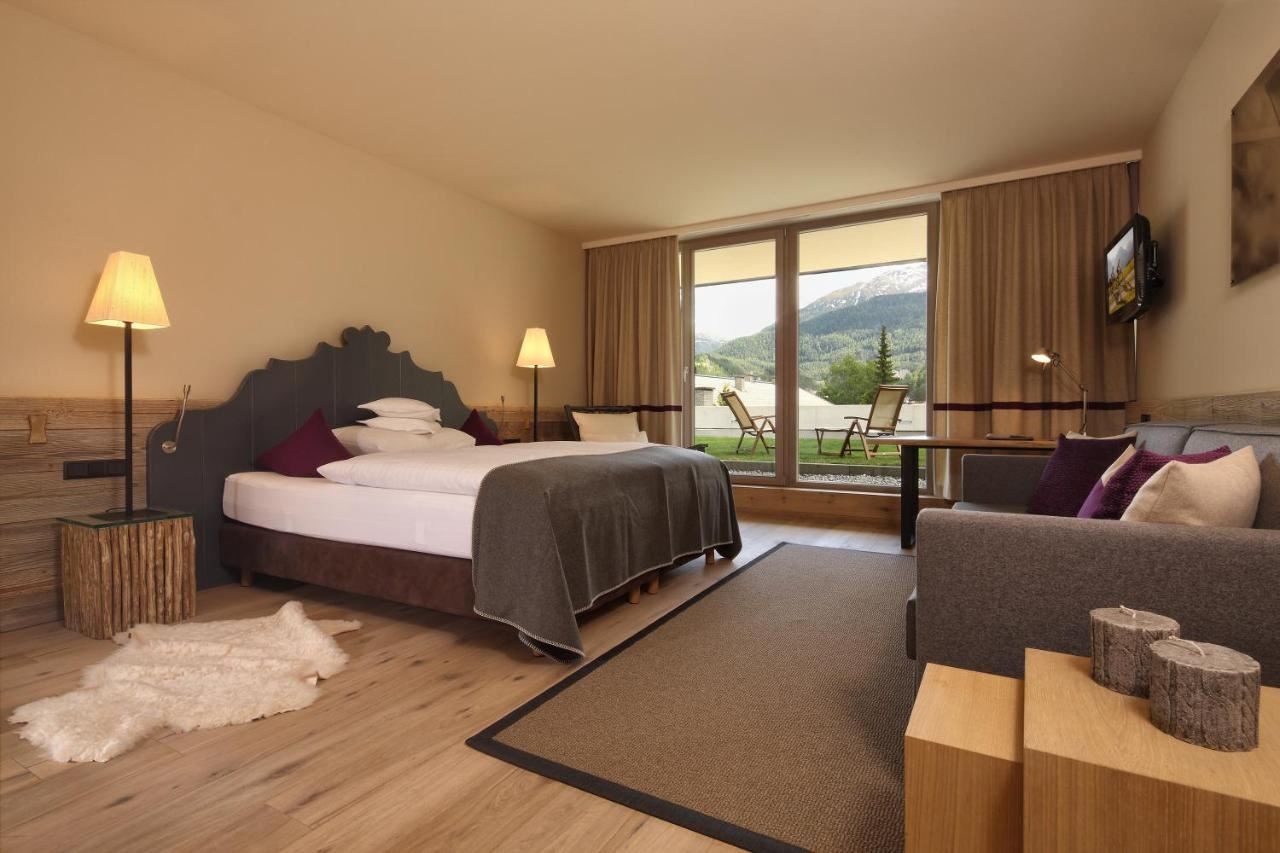 rooms-junior-suite-deluxe