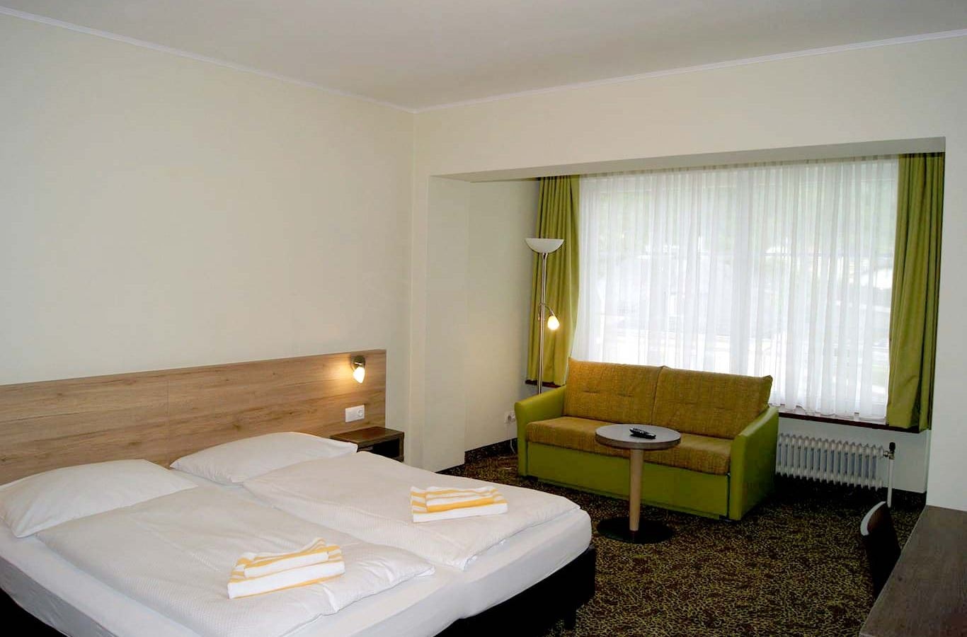 rooms-double-premium-room-with-balcony