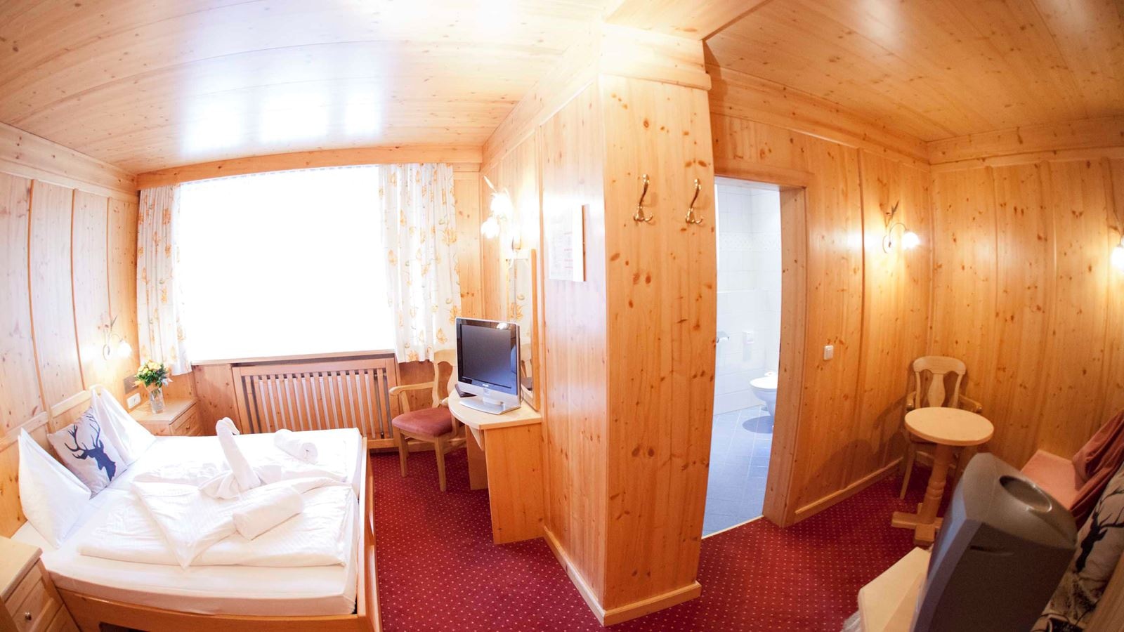 rooms-double-areit-room