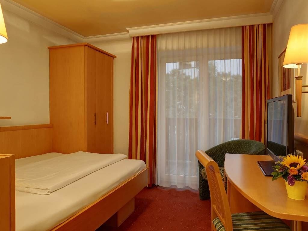 rooms-double-areit-room