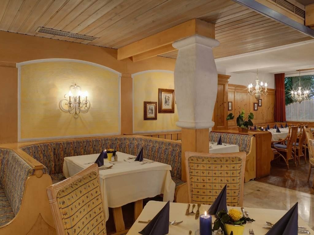 restaurants-restaurant