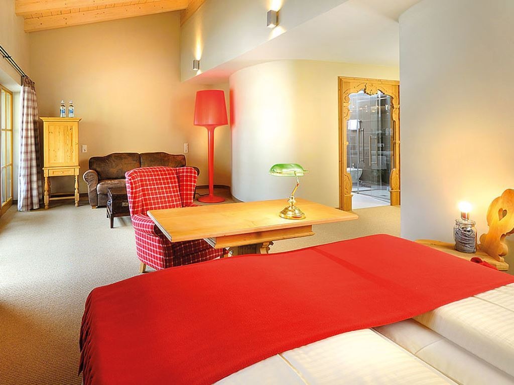 rooms-double-room-partly-view-courtyard-with-balcony-or-terrace