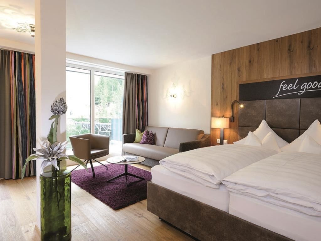 rooms-double-deluxe-room