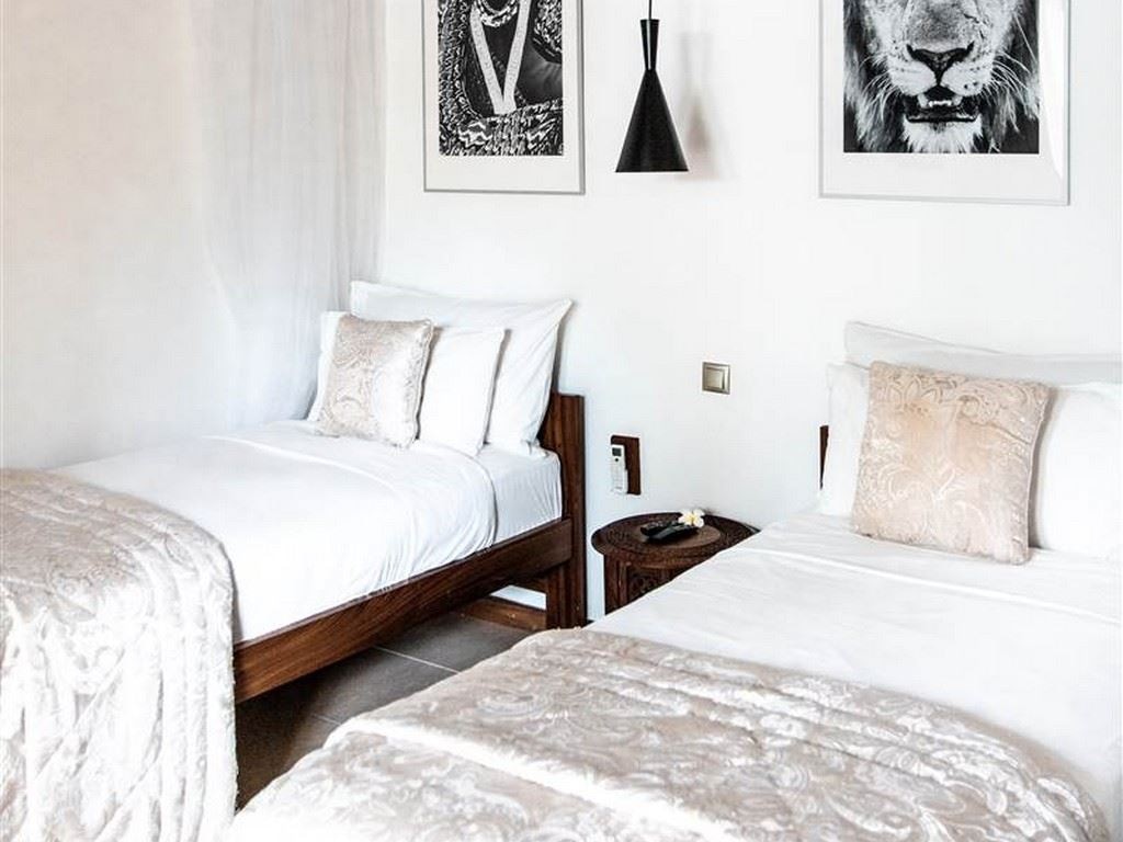 rooms-cinnamon-quadruple-room